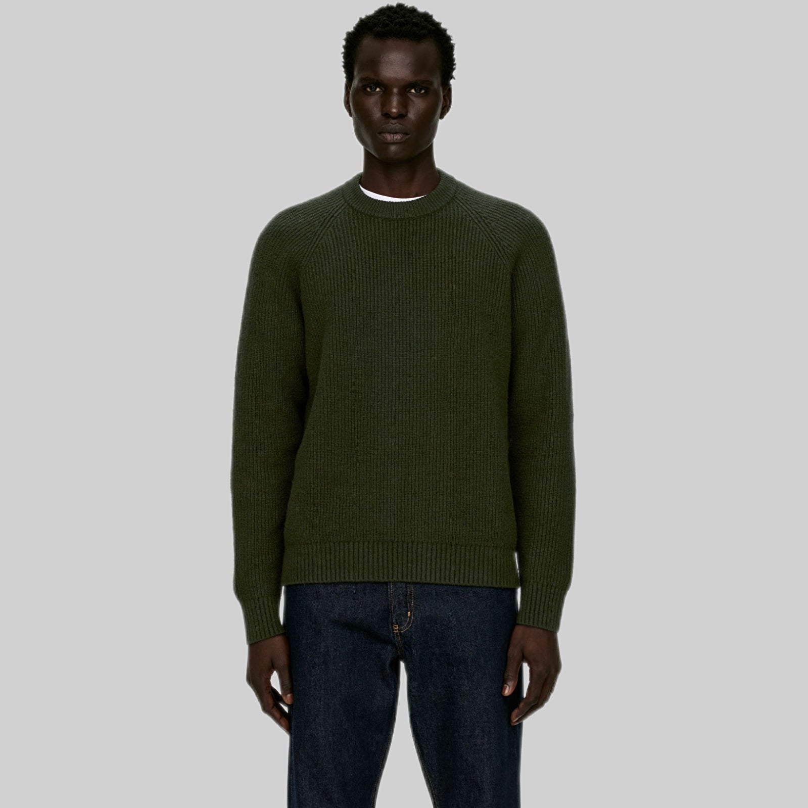 Arket knitwear, dark green, men, frotnside, model